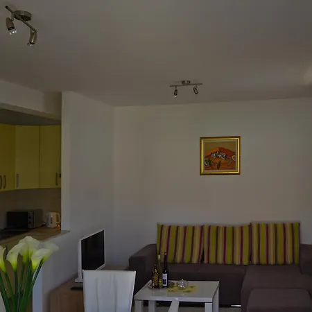 Roma Apartment *